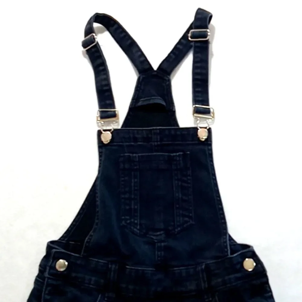Ling Collection junior sz Lg black raw hem distressed overall shorts / - Picture 2 of 12
